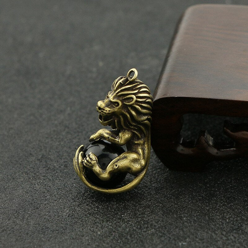 Vintage Pure Brass Majestic Lion King Black Bead Keychains Pendants Copper Charms Animal Pendant Trinket Car Key Hanging Jewelry