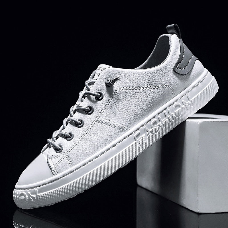 Men's Casual Shoes Lightweight Breathable Men Shoes Flat Lace-Up Men Sneakers White Business Travel Unisex Tenis Masculino