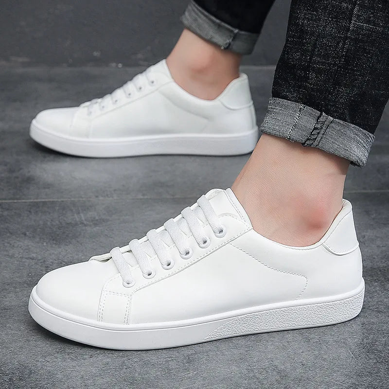 Men's Korean Style White Shoes Autumn New Fashion Casual Sneakers Trend Non-slip Lightweight Comfort Flats Sapatos Masculinos