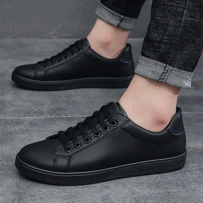 Men's Korean Style White Shoes Autumn New Fashion Casual Sneakers Trend Non-slip Lightweight Comfort Flats Sapatos Masculinos