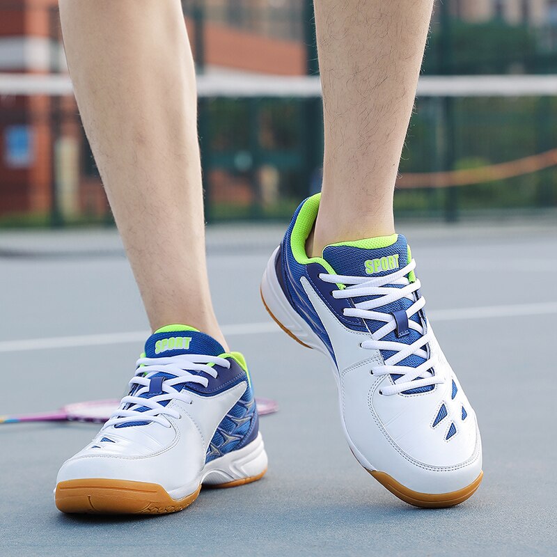 New Professional Badminton Shoes Big Size 36-46 Anti Slip Tennis Shoes Light Weight Badminton Footwears Male Volleyball Sneakers