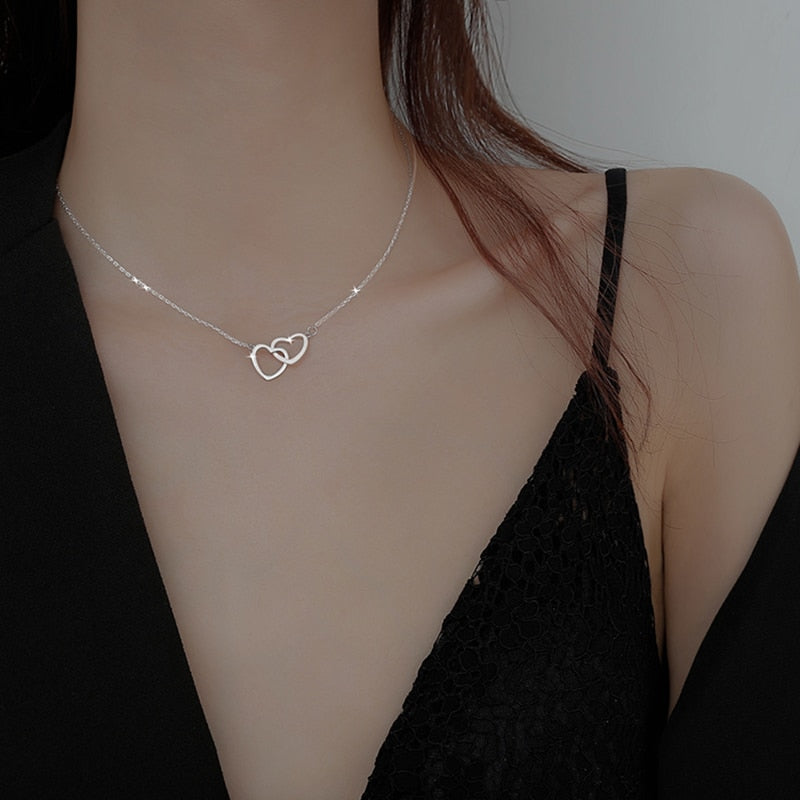 XIYANIKE Silver Color  New Love Double Heart-shaped Connected Hollow Pendant Necklace Light Luxury Female Clavicle Chain