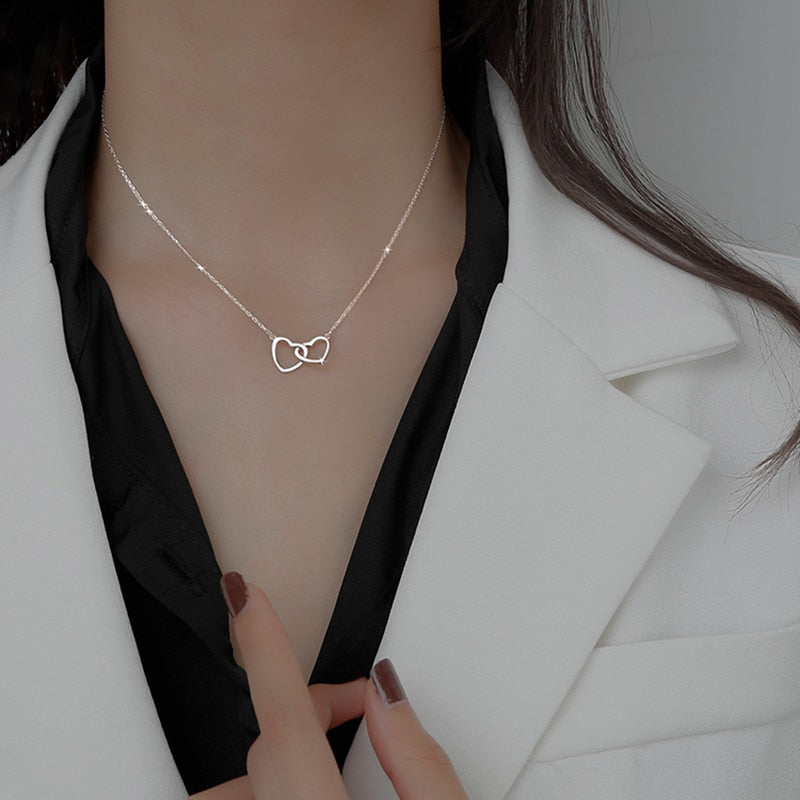 XIYANIKE Silver Color  New Love Double Heart-shaped Connected Hollow Pendant Necklace Light Luxury Female Clavicle Chain